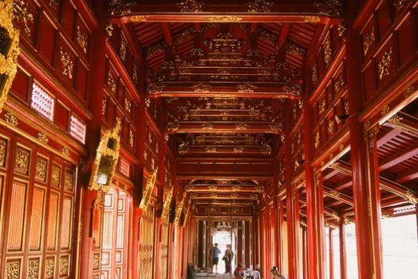 Khám phá Huế 1 ngày - Hành trình vượt thời gian